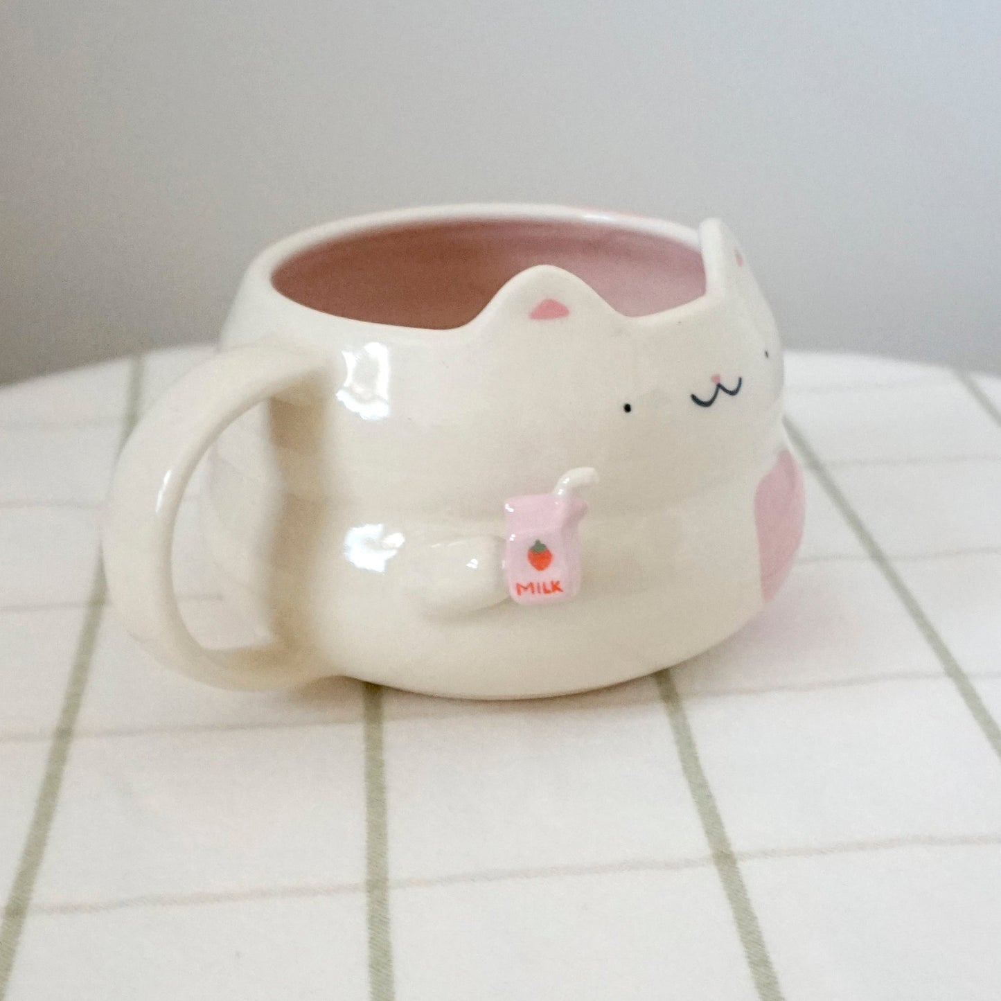 Kitty (strawberry milk) mug